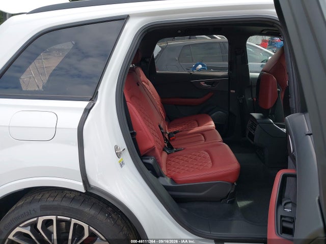 46111264 :رقم المزاد ، WA1VWBF7XSD020072 vin ، 2025 Audi Sq7 Prestige Tfsi Quattro Tiptronic مزاد بيع