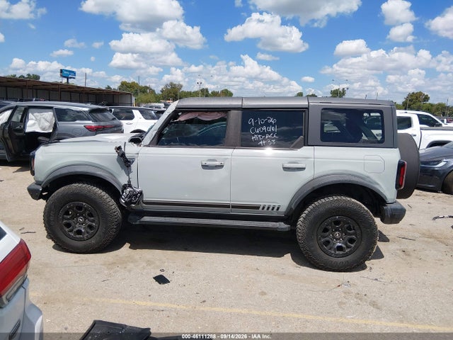 2021 Ford Bronco First Edition მანქანა იყიდება აუქციონზე, vin: 1FMEE5EP9MLA41351, აუქციონის ნომერი: 46111288