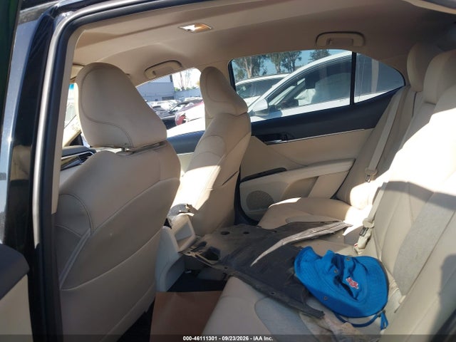 Продаж на аукціоні авто 2018 Toyota Camry Le, vin: 4T1B11HK3JU631963, номер лоту: 46111301