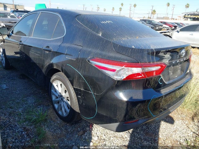 Продаж на аукціоні авто 2018 Toyota Camry Le, vin: 4T1B11HK3JU631963, номер лоту: 46111301