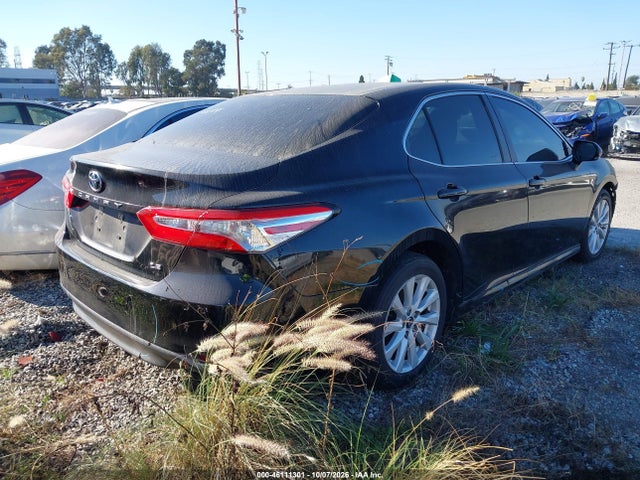 Продаж на аукціоні авто 2018 Toyota Camry Le, vin: 4T1B11HK3JU631963, номер лоту: 46111301