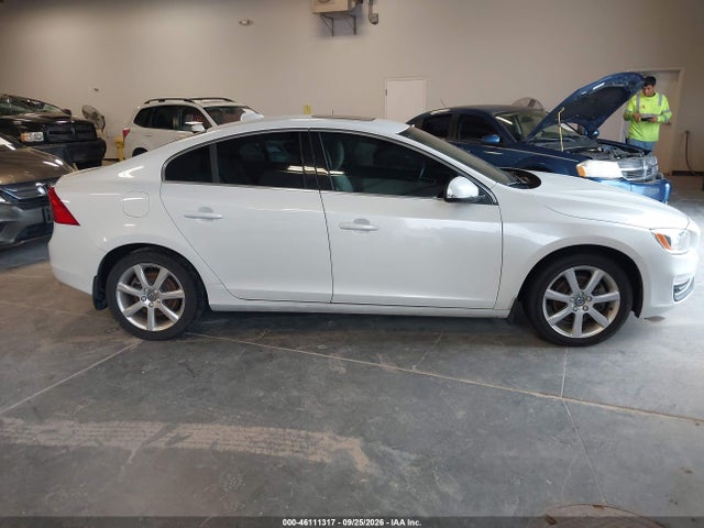 46111317 :رقم المزاد ، YV126MFK1G2406014 vin ، 2016 Volvo S60 T5 Drive-e Premier مزاد بيع
