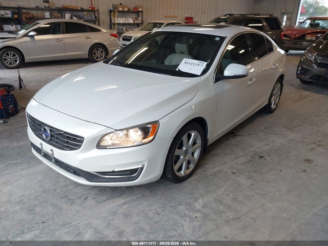 46111317 :رقم المزاد ، YV126MFK1G2406014 vin ، 2016 Volvo S60 T5 Drive-e Premier مزاد بيع