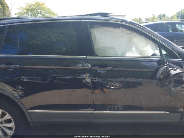 Auction sale of the 2018 Volkswagen Tiguan 2.0t Se/2.0t Sel, vin: 3VV2B7AX1JM166082, lot number: 46111369