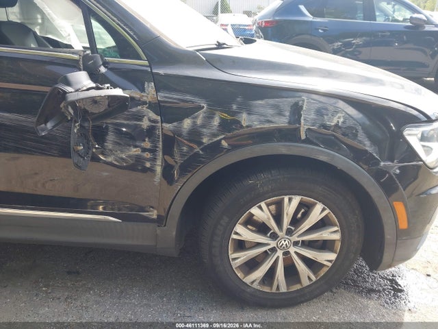 Auction sale of the 2018 Volkswagen Tiguan 2.0t Se/2.0t Sel, vin: 3VV2B7AX1JM166082, lot number: 46111369