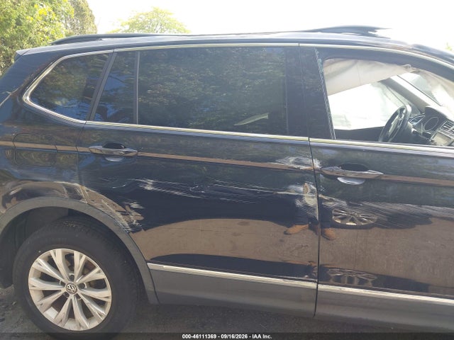 Auction sale of the 2018 Volkswagen Tiguan 2.0t Se/2.0t Sel, vin: 3VV2B7AX1JM166082, lot number: 46111369