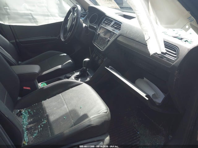 Auction sale of the 2018 Volkswagen Tiguan 2.0t Se/2.0t Sel, vin: 3VV2B7AX1JM166082, lot number: 46111369