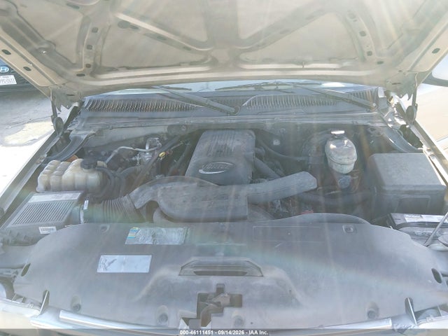 46111451 :رقم المزاد ، 3GNEC16ZX3G266108 vin ، 2003 Chevrolet Suburban 1500 Lt مزاد بيع