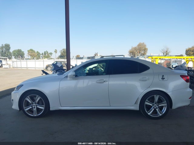 46111469 :رقم المزاد ، JTHBE5C29B5026380 vin ، 2011 Lexus Is 350 مزاد بيع