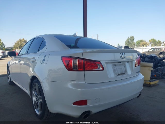 46111469 :رقم المزاد ، JTHBE5C29B5026380 vin ، 2011 Lexus Is 350 مزاد بيع