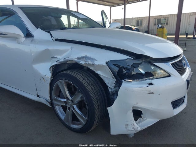 46111469 :رقم المزاد ، JTHBE5C29B5026380 vin ، 2011 Lexus Is 350 مزاد بيع