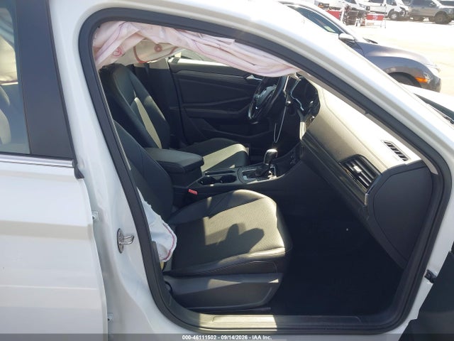 Продажа на аукционе авто 2019 Volkswagen Jetta 1.4t Sel, vin: 3VWE57BU4KM086149, номер лота: 46111502