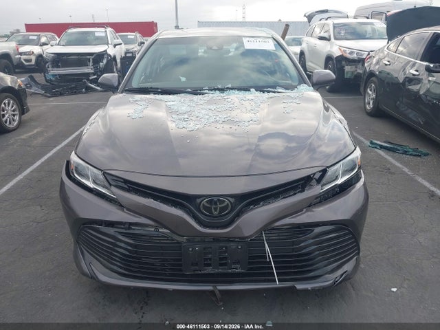 Toyota CAMRY LE 2018 4T1B11HK9JU065582 Image 17
