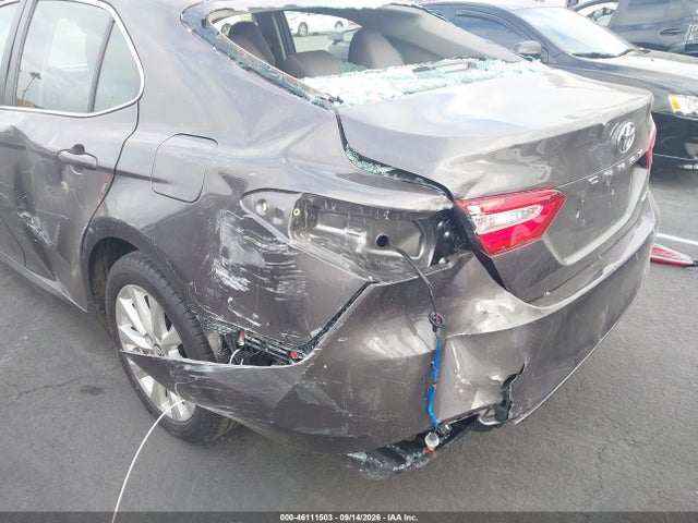 Toyota CAMRY LE 2018 4T1B11HK9JU065582 Image 13