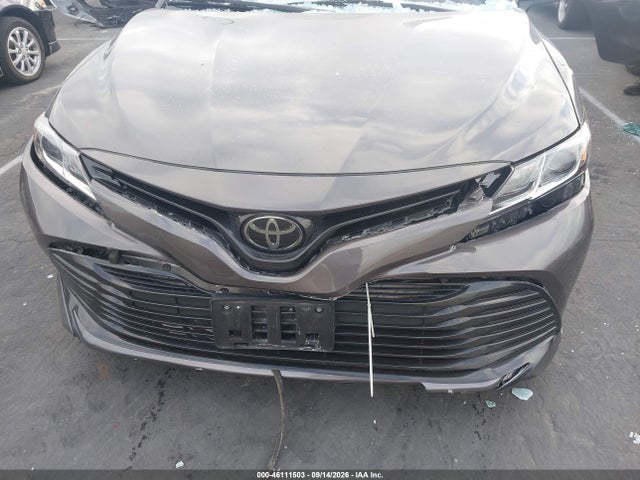 Toyota CAMRY LE 2018 4T1B11HK9JU065582 Image 16
