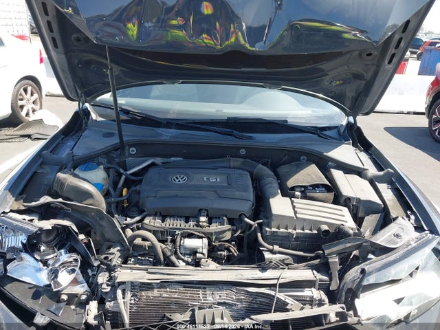 Продажа на аукционе авто 2015 Volkswagen Passat 1.8t Sport, vin: 1VWBT7A3XFC014266, номер лота: 46111532