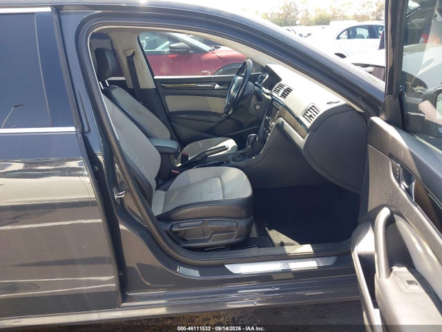 Продажа на аукционе авто 2015 Volkswagen Passat 1.8t Sport, vin: 1VWBT7A3XFC014266, номер лота: 46111532