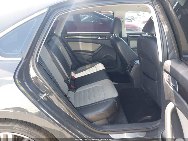Продажа на аукционе авто 2015 Volkswagen Passat 1.8t Sport, vin: 1VWBT7A3XFC014266, номер лота: 46111532