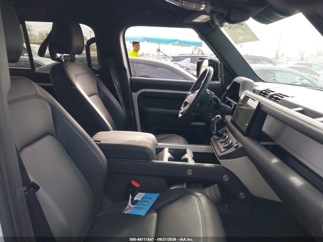 46111547 :رقم المزاد ، SALEJ7EX4S2356694 vin ، 2025 Land Rover Defender 110 P300 مزاد بيع