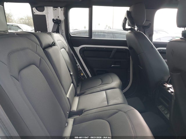 46111547 :رقم المزاد ، SALEJ7EX4S2356694 vin ، 2025 Land Rover Defender 110 P300 مزاد بيع