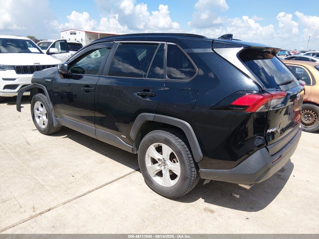 Toyota Rav4 Hybrid Le 2021 JTML6RFV0MD018208 Image 3