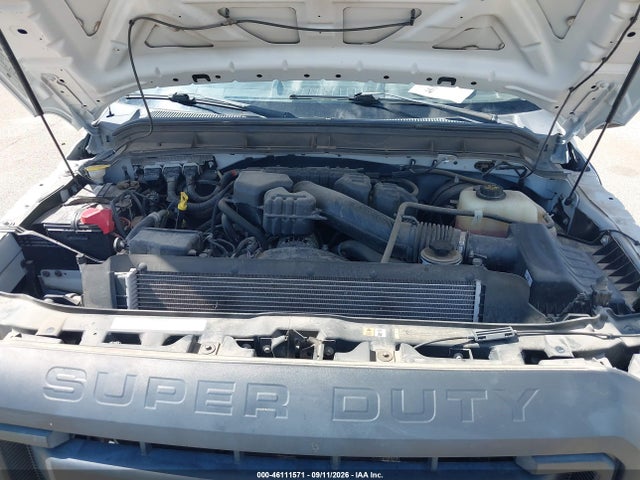 46111571 :رقم المزاد ، 1FTRF3B69FED59626 vin ، 2015 Ford F-350 Xl مزاد بيع