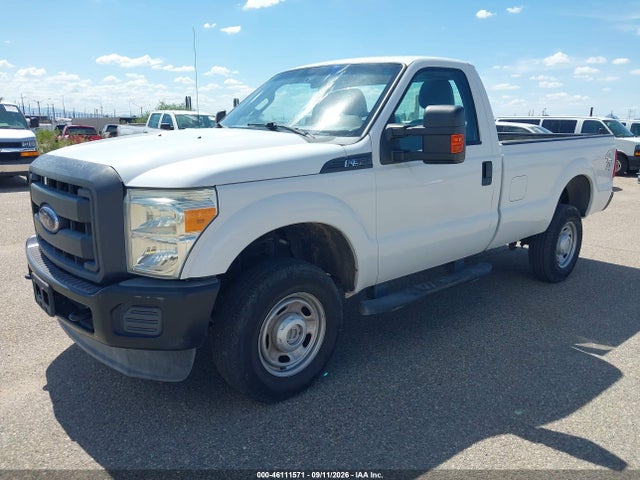 46111571 :رقم المزاد ، 1FTRF3B69FED59626 vin ، 2015 Ford F-350 Xl مزاد بيع