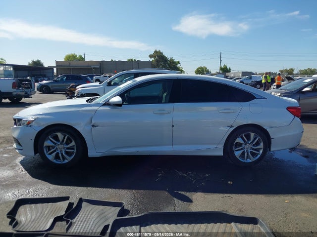 Honda ACCORD LX 2018 1HGCV1F1XJA032536 Image 14