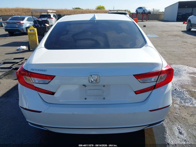 Honda ACCORD LX 2018 1HGCV1F1XJA032536 Image 16