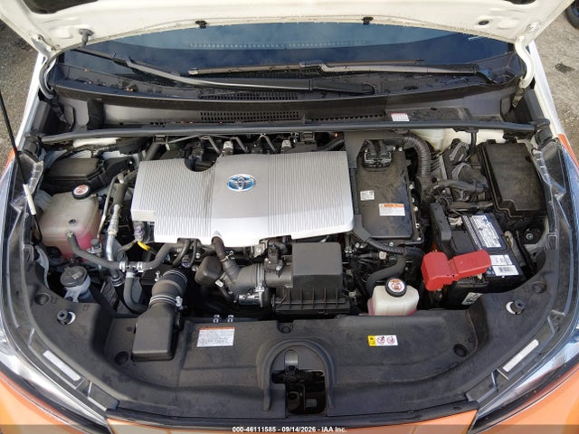 JTDKARFU8K3100255 Toyota Prius Le