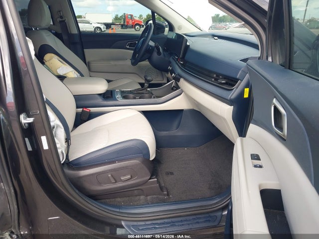 46111697 :رقم المزاد ، KNDNE5K31T6567797 vin ، 2026 Kia Carnival Mpv Sx مزاد بيع