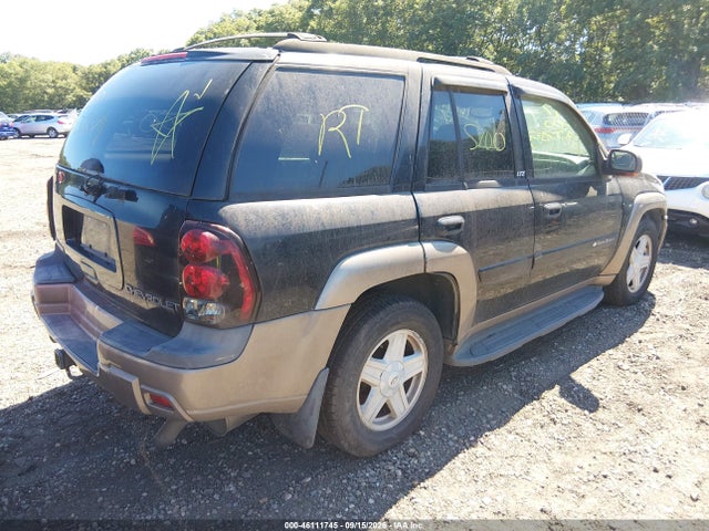 46111745 :رقم المزاد ، 1GNDT13S522224939 vin ، 2002 Chevrolet Trailblazer Ltz مزاد بيع