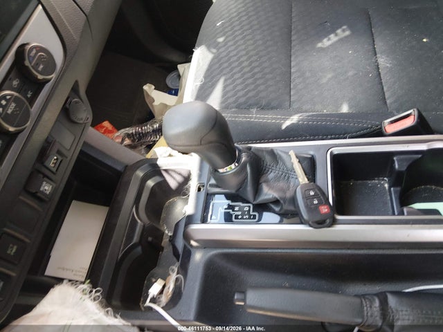 5TFAZ5CN7MX102892 Toyota Tacoma Sr5 V6