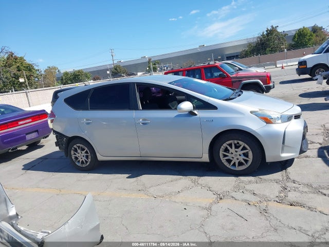 Aukcja sprzedaży 2015 Toyota Prius V Three, vin: JTDZN3EU8FJ017993, numer aukcji: 46111794