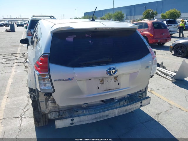 Aukcja sprzedaży 2015 Toyota Prius V Three, vin: JTDZN3EU8FJ017993, numer aukcji: 46111794