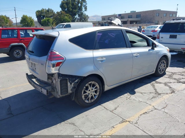 Aukcja sprzedaży 2015 Toyota Prius V Three, vin: JTDZN3EU8FJ017993, numer aukcji: 46111794