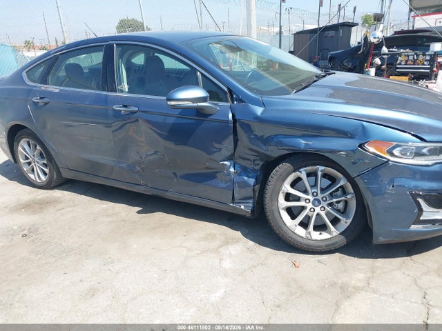 Ford Fusion Energi Titanium 2019 3FA6P0SUXKR175726 Image 6