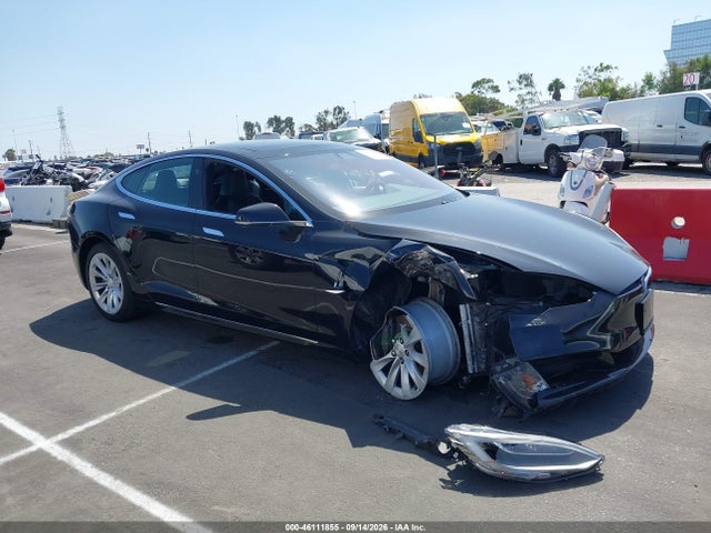 Tesla Model S 60/75 2017 5YJSA1E10HF169705 Image 12