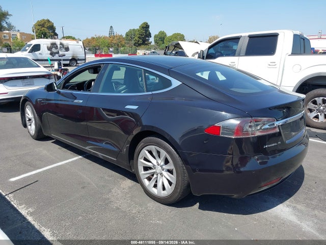 Tesla Model S 60/75 2017 5YJSA1E10HF169705 Image 3