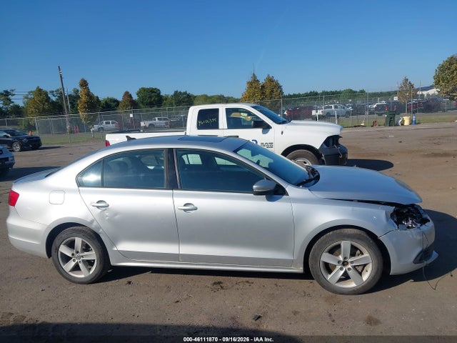 Продаж на аукціоні авто 2011 Volkswagen Jetta 2.0l Tdi, vin: 3VWLL7AJ4BM109885, номер лоту: 46111870