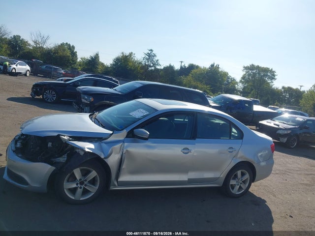 Продаж на аукціоні авто 2011 Volkswagen Jetta 2.0l Tdi, vin: 3VWLL7AJ4BM109885, номер лоту: 46111870