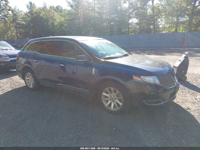 Продажа на аукционе авто 2015 Lincoln Mkt Livery, vin: 2LMHJ5NK8FBL00402, номер лота: 46111959