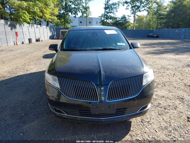 2015 Lincoln Mkt Livery მანქანა იყიდება აუქციონზე, vin: 2LMHJ5NK8FBL00402, აუქციონის ნომერი: 46111959