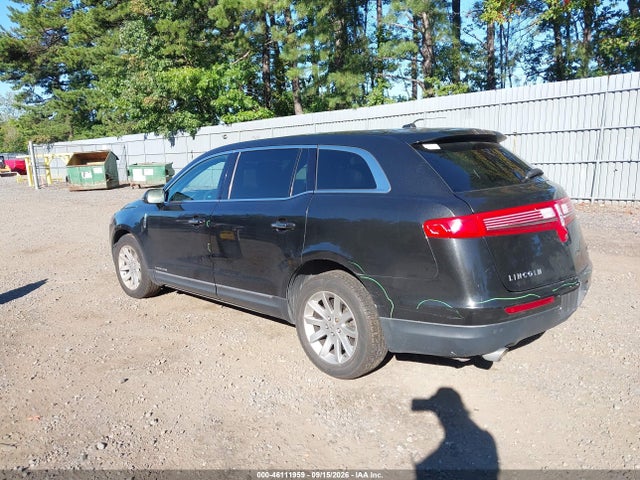 2015 Lincoln Mkt Livery მანქანა იყიდება აუქციონზე, vin: 2LMHJ5NK8FBL00402, აუქციონის ნომერი: 46111959
