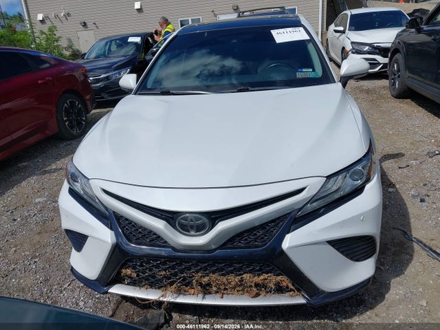 46111962 :رقم المزاد ، 4T1B61HK4JU060694 vin ، 2018 Toyota Camry Xse مزاد بيع