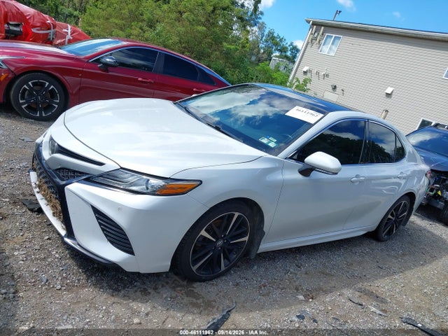 46111962 :رقم المزاد ، 4T1B61HK4JU060694 vin ، 2018 Toyota Camry Xse مزاد بيع