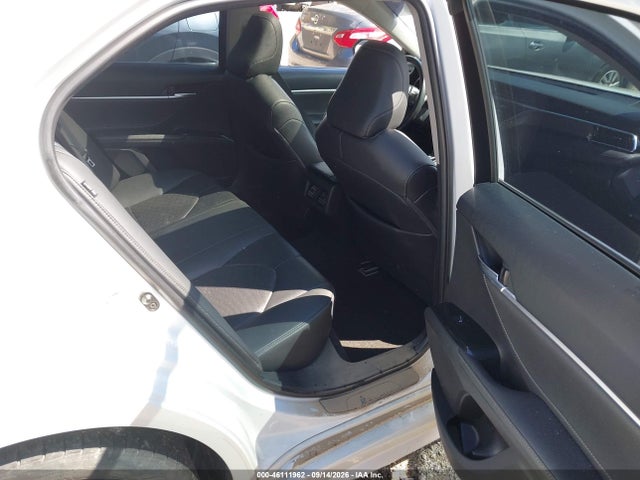 46111962 :رقم المزاد ، 4T1B61HK4JU060694 vin ، 2018 Toyota Camry Xse مزاد بيع