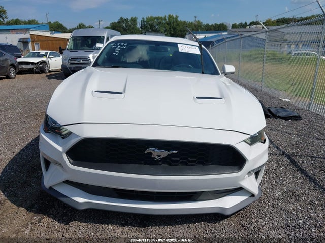 46111964 :رقم المزاد ، 1FA6P8THXJ5120923 vin ، 2018 Ford Mustang Ecoboost مزاد بيع