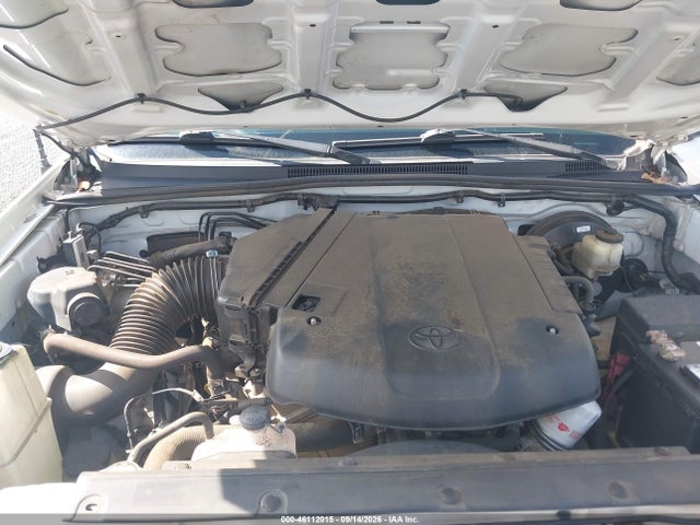 Продажа на аукционе авто 2015 Toyota Tacoma Base V6, vin: 3TMLU4EN4FM198679, номер лота: 46112015