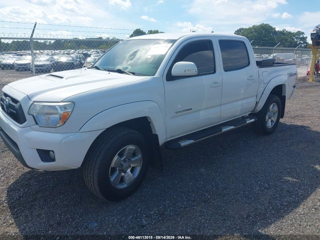 Продажа на аукционе авто 2015 Toyota Tacoma Base V6, vin: 3TMLU4EN4FM198679, номер лота: 46112015